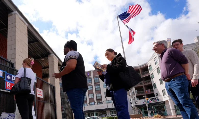 Judge orders Dallas County to extend polling hours for Texas Democratic primary amid voter confusion