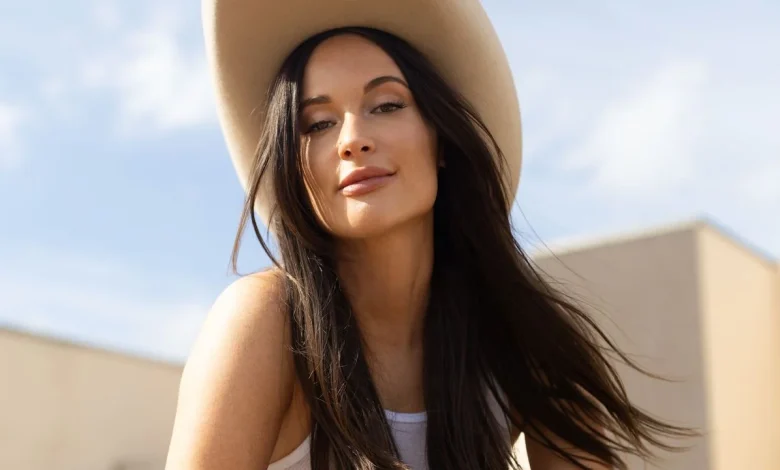 Kacey Musgraves Reveals New Album Middle of Nowhere and Single