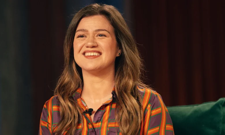 Kelly Clarkson Says ‘American Idol’ Wasn’t Honest About the Winner’s Prize: “They Lied”