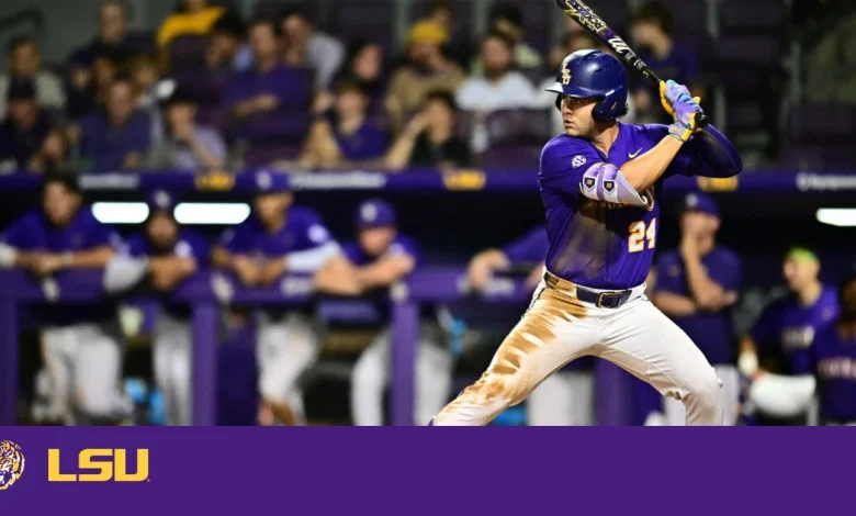 Kentucky Opens Series with 7-4 Win over LSU