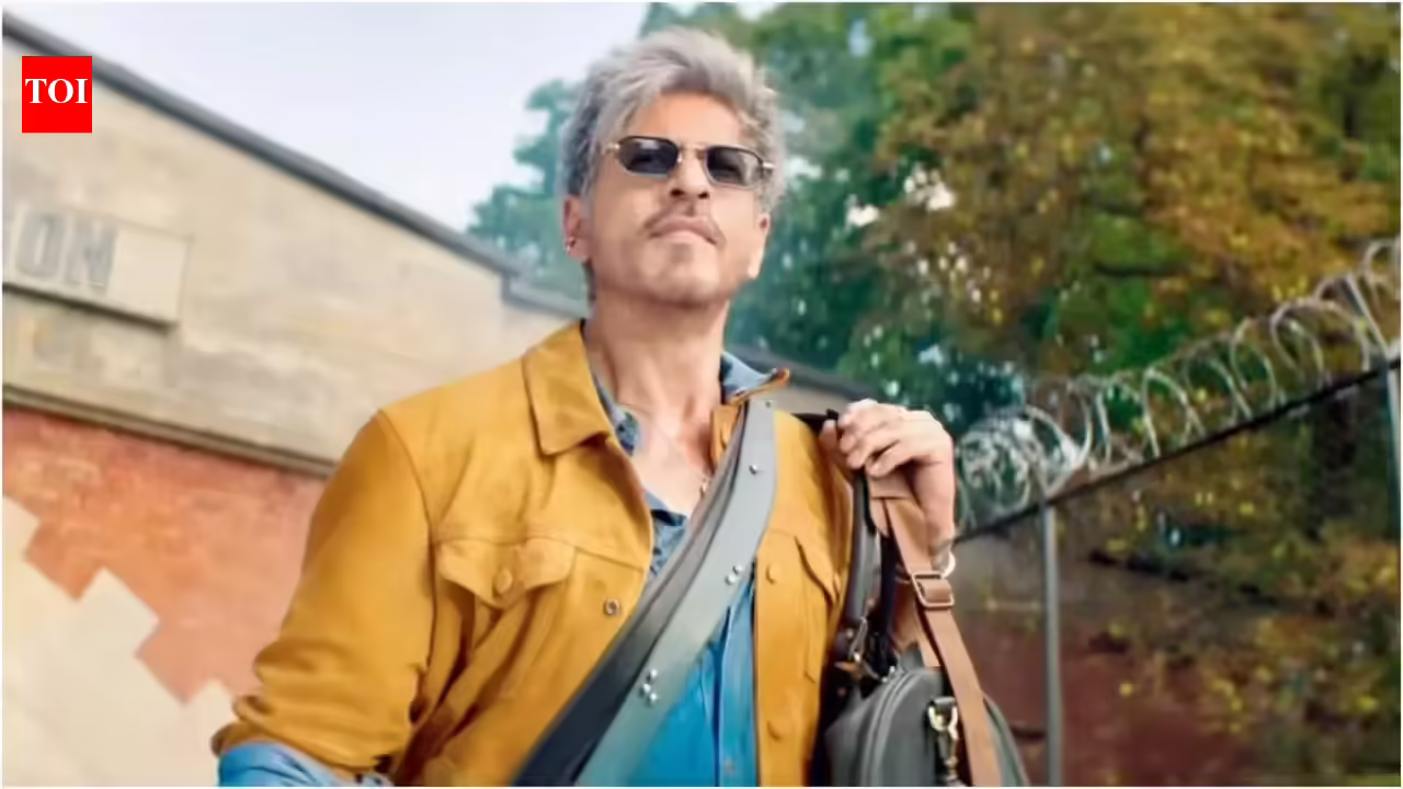 'King': Shah Rukh Khan, Suhana Khan and Anil Kapoor's Dubai desert sequence moved to Mumbai amid Middle E