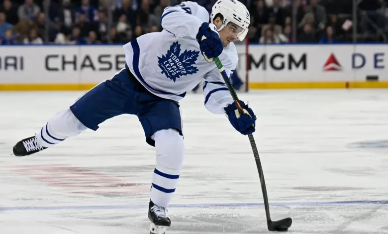 Kings acquire Scott Laughton from Leafs for draft pick