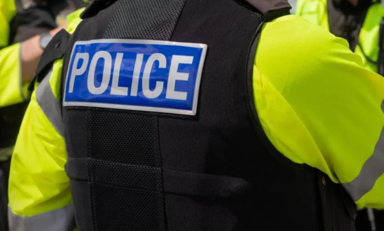 'Knifeman' who closes school was construction worker with scissors