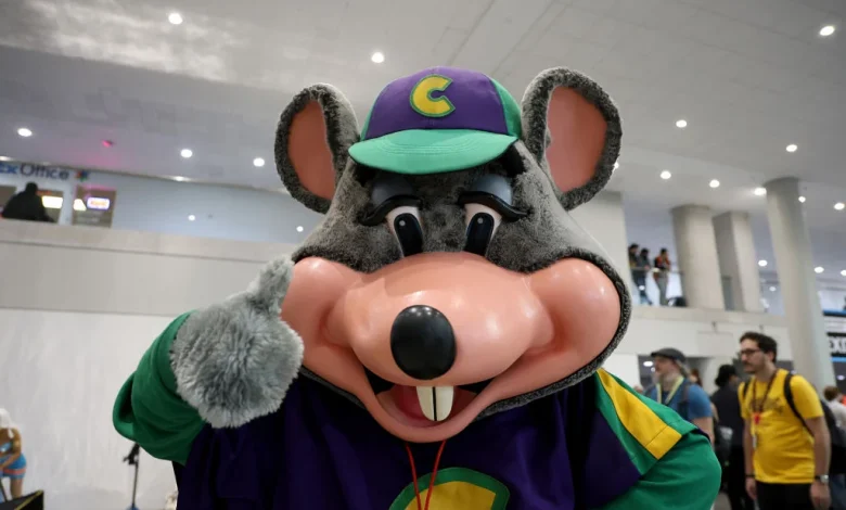 Known Fugitive Chuck E. Cheese Is At It Again, Kicks Child