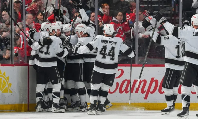 Kopitar becomes all-time leading scorer for Kings