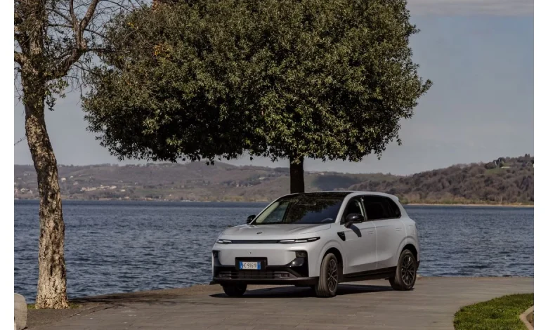 LEAPMOTOR REVEALS £31,495 PRICE TAG FOR INNOVATIVE RANGE-EXTENDING B10 HYBRID EV