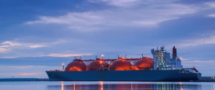 LNG Shipping Rates Soar 650% to $300,000 Per Day