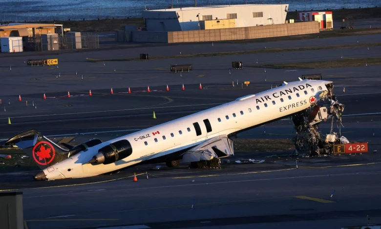 LaGuardia cockpit recording reveals final moments before crash