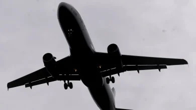 Latest airport delays and cancellations in the Orlando area