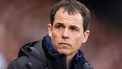 Le Bris gives injury updates – and praises Sunderland star’s improvement following award