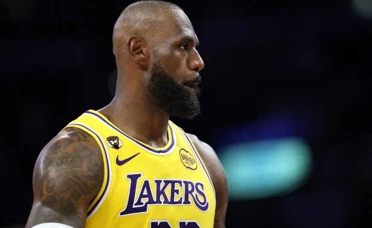 LeBron James breaks record for most NBA games played