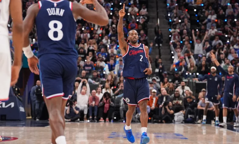 Leonard powers Clippers past Knicks to reach .500 for first time since November