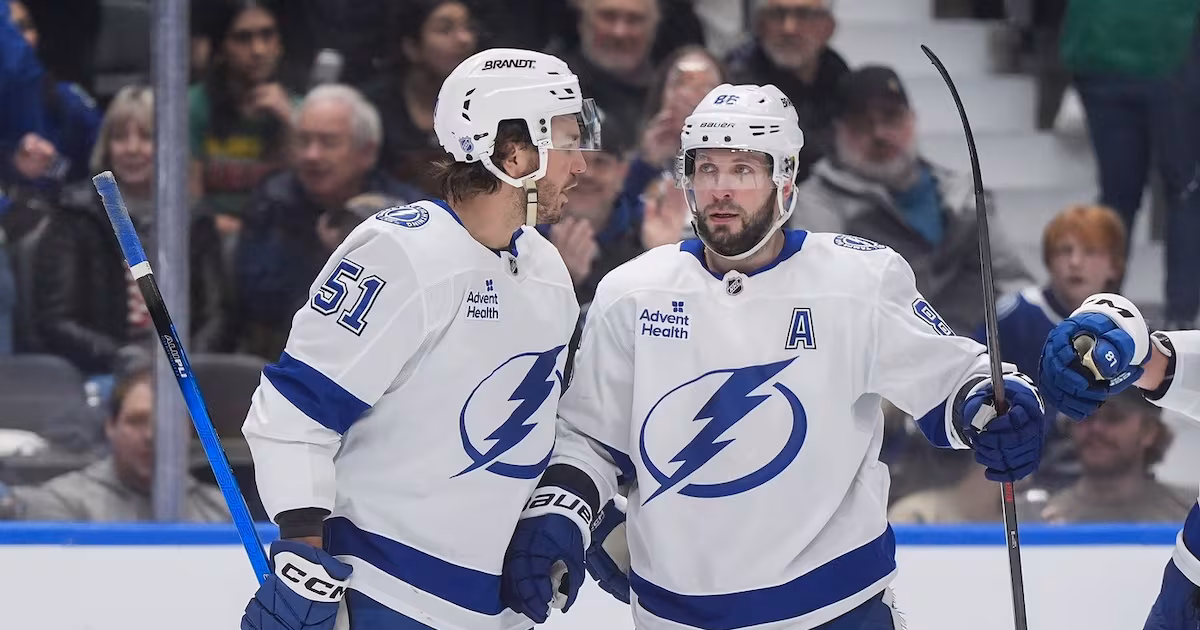Lightning rounding into playoff form as Kucherov chases fourth scoring title