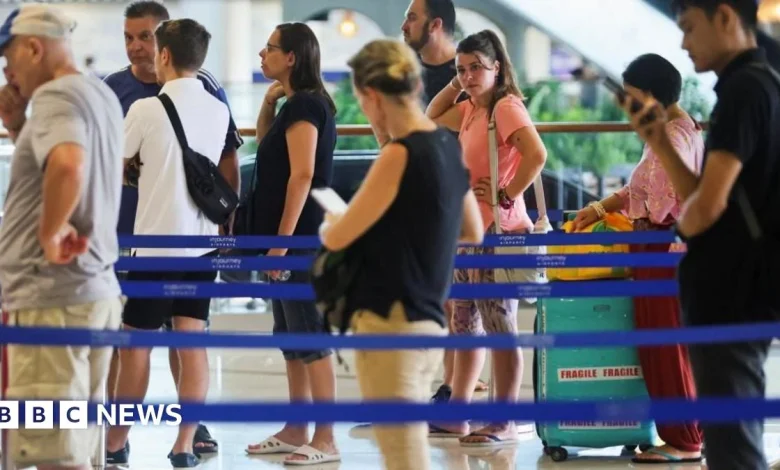 Limited flights leave UAE but disruption continues amid Iran strikes