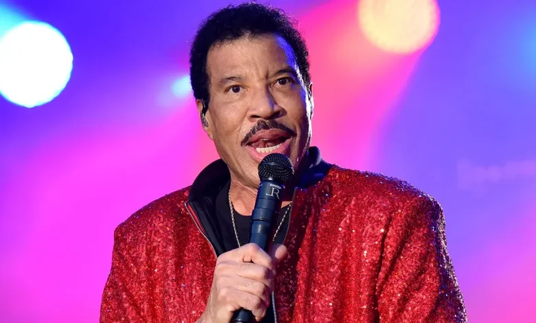 Lionel Richie issues warning to rude celebrities after Chappell Roan backlash