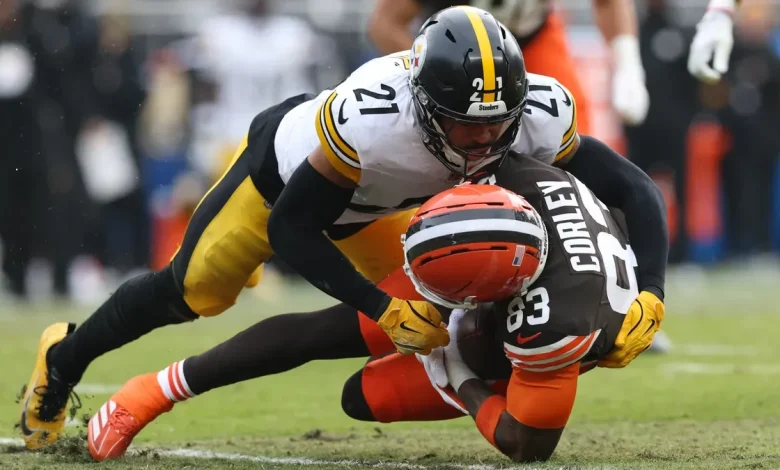 Lions add veteran Chuck Clark to bolster safety position