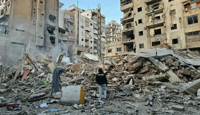 Live updates: Iran war news, US expected to deploy 82nd Airborne Division, Iran taunts White House as Trump touts talks