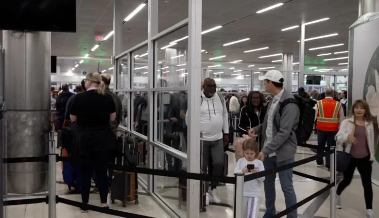 Live updates: Trump to send ICE agents to airports as TSA workers go unpaid during shutdown