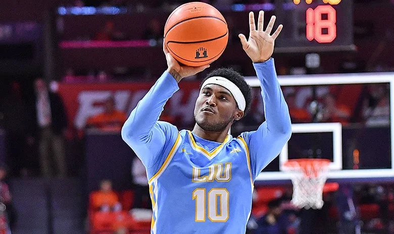 Long Island University vs Arizona Prediction, Picks & Odds for Friday's March Madness Game