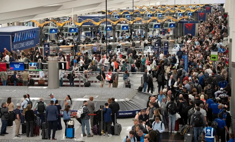 Long TSA wait times persist despite ICE deployment as a potential deal to end the shutdown takes shape: Latest updates