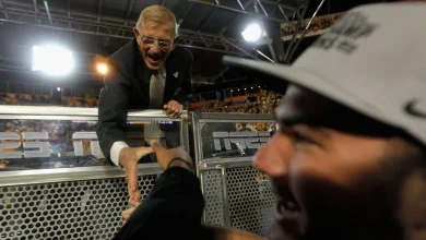 Lou Holtz’s impact on broadcasting: Former colleagues remember a competitor, friend