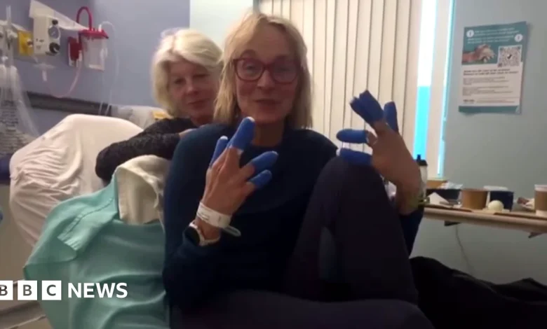 Louise Minchin taken to hospital with frostbite during Arctic challenge