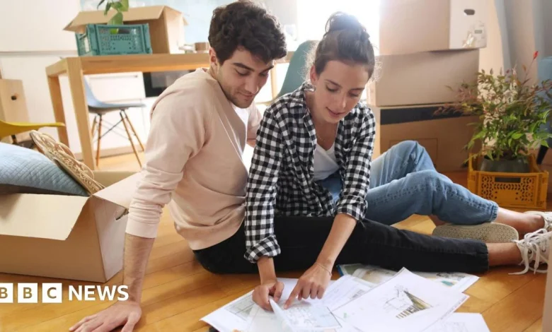 Low-deposit mortgage deals hit as rates continue to soar