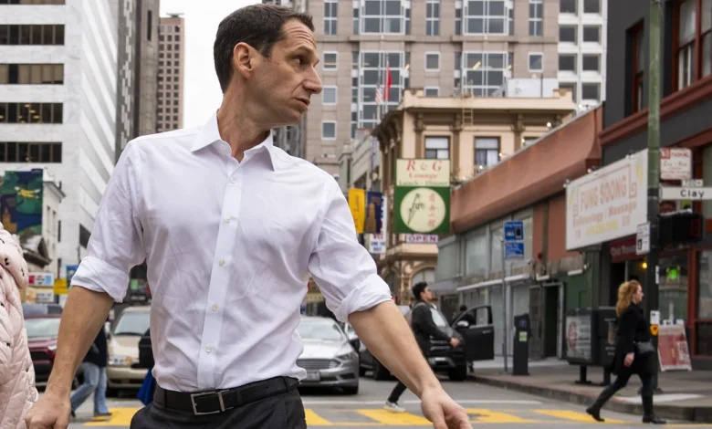 Lurie’s man-on-the-street routine meets a stark reality in the Tenderloin