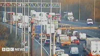 M25 shut between A12 and M11 junctions after three-lorry crash