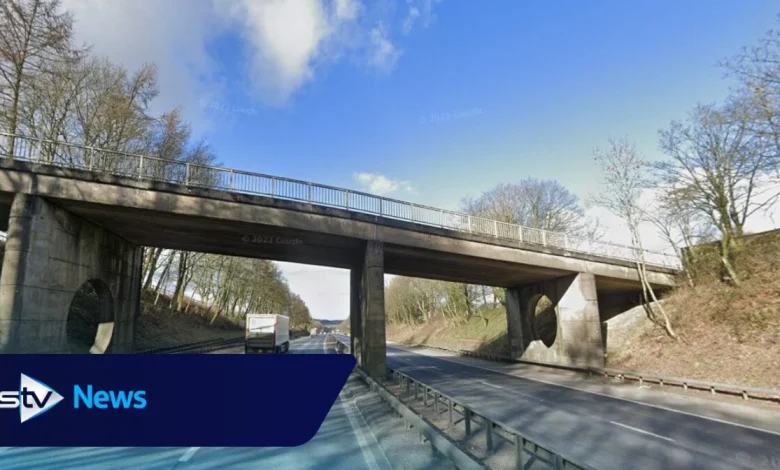 M80 closed overnight after crash as drivers face rush hour diversions