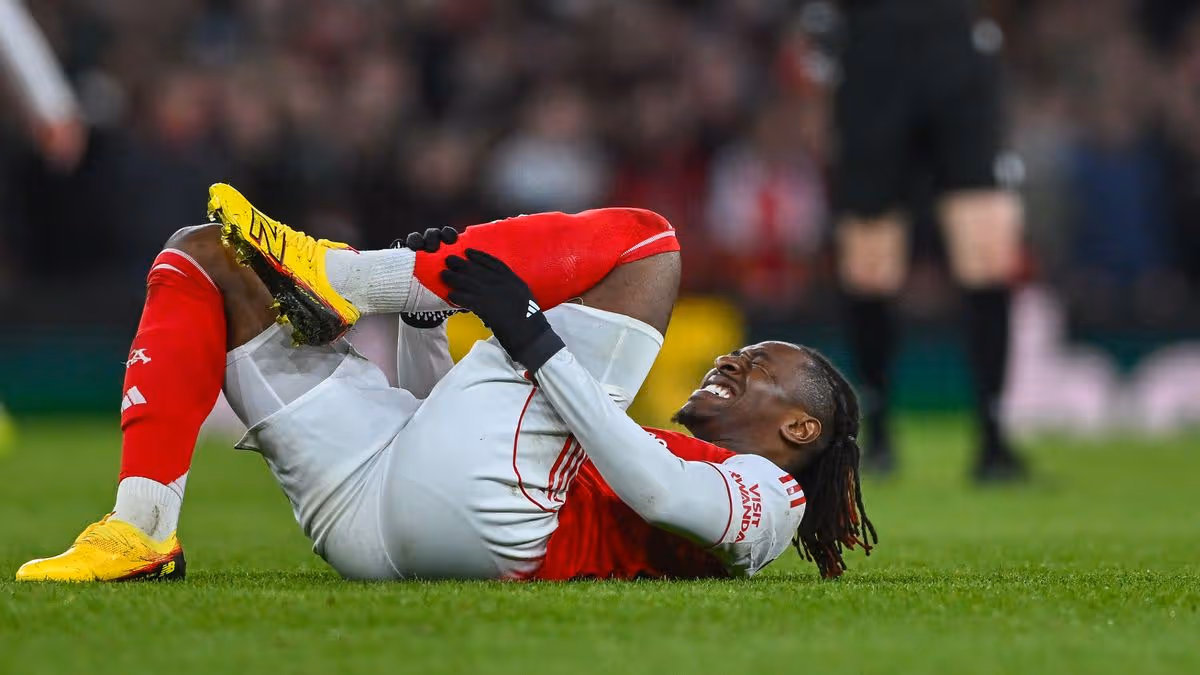 Major Arsenal fear as star hobbles off before Man City Carabao Cup final