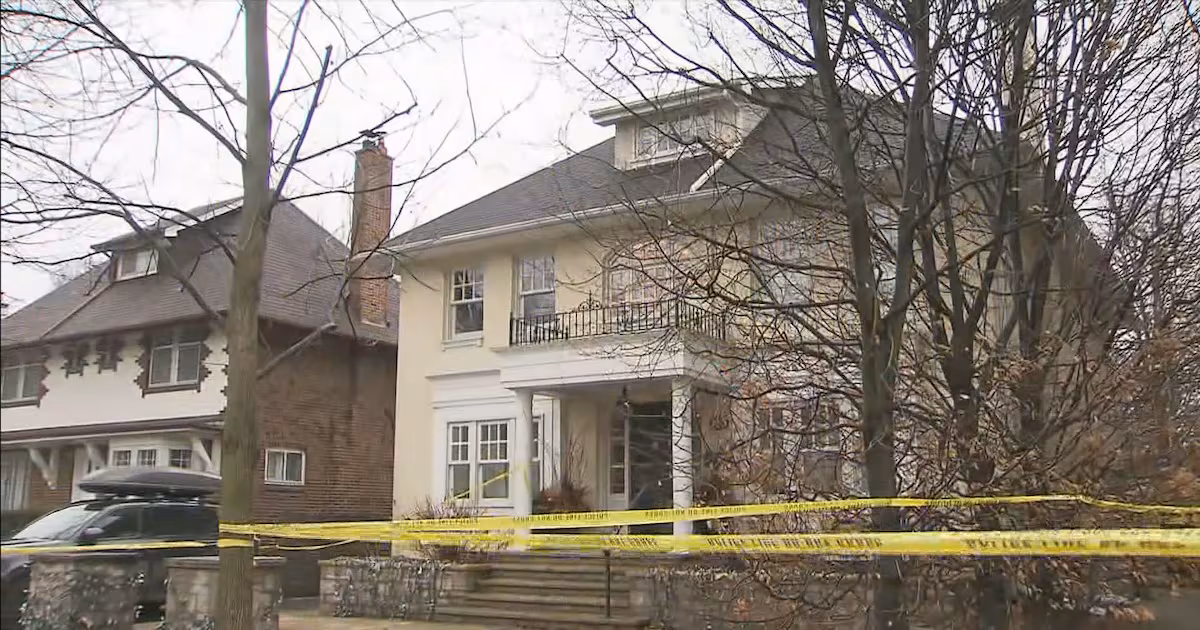 Man shot during home invasion in midtown, Toronto police say