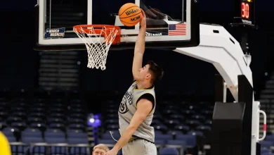 March Madness is family affair for Iowa basketball's Brendan Hausen