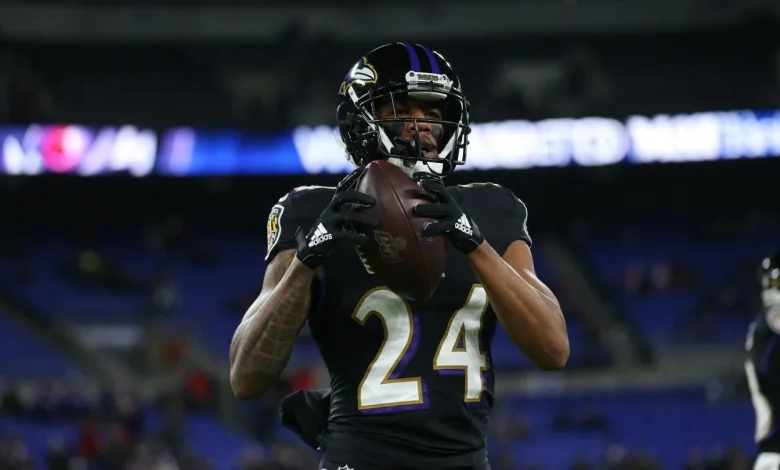 Marcus Peters succeeds his father as head coach at Oakland McClymonds High School