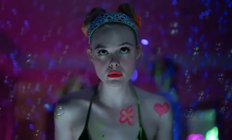 'Margo's Got Money Troubles' review: An alien OnlyFans is the highlight of Apple's family dramedy