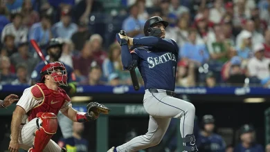 Mariners’ Cole Young blasts 478-foot moonshot home run