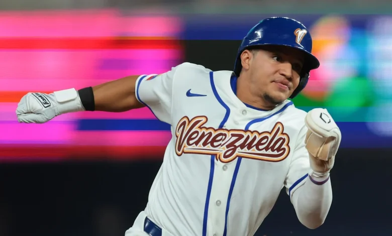 Marlins Infielder Javier Sanoja Seeking to Join Elite Company If Venezuela Wins