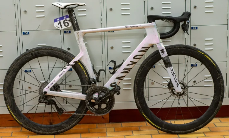 Mathieu van der Poel wins Omloop Het Nieuwsblad on an updated Canyon Aeroad frame and prototype Shimano wheels