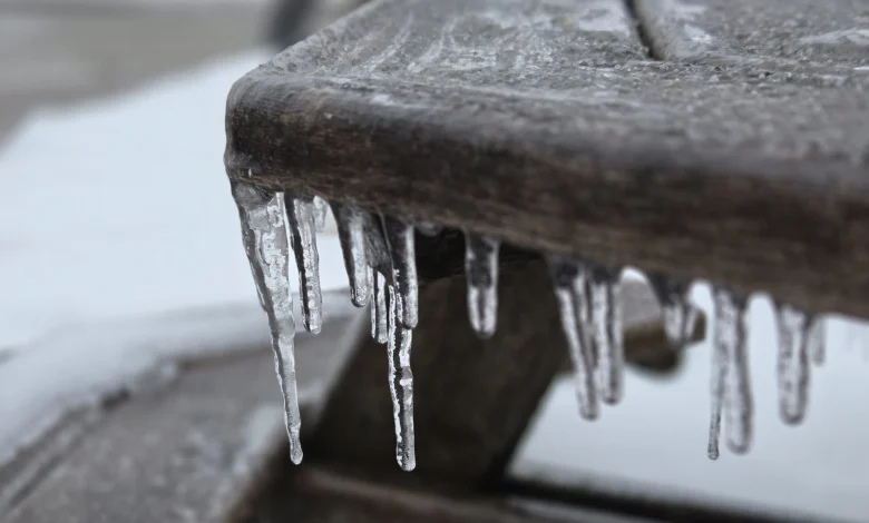 Messy commutes expected in Waterloo Region from freezing rain