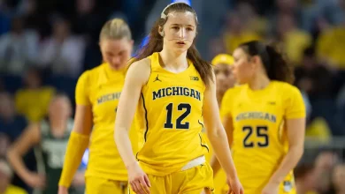 Michigan women quack up Oregon, now 1 win from 1st Big Ten final