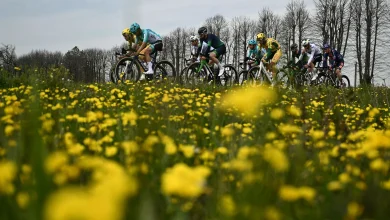 Milan-San Remo Men LIVE - Silvan Dillier keeping the nine man break on a tight leash