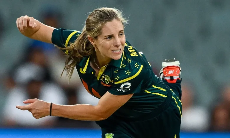 Molineux set to return but full all-round role remains uncertain