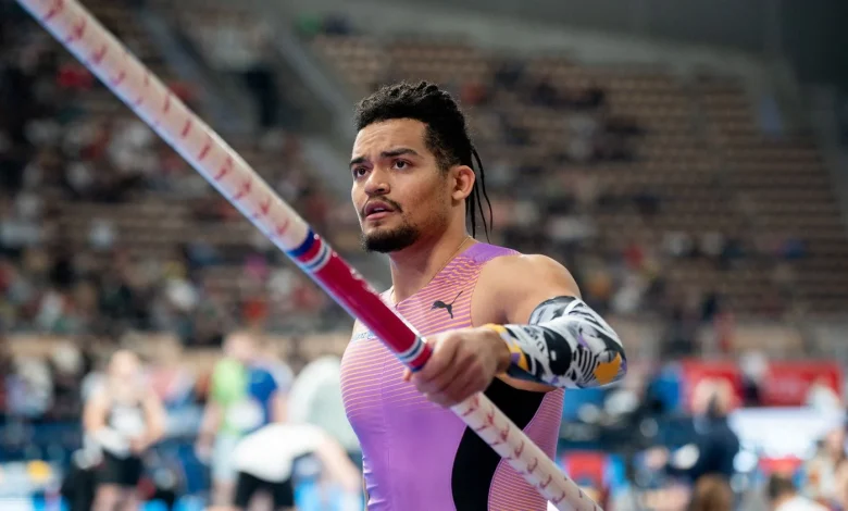 Mondiaux d'athlétisme en salle : comment le Grec Emmanouil Karalis est devenu ce perchiste capable de rivaliser avec Armand Duplantis