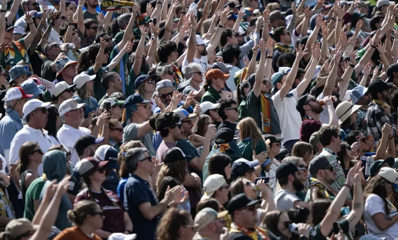 More than 63,000 fans pack Broncos' stadium for first NWSL game