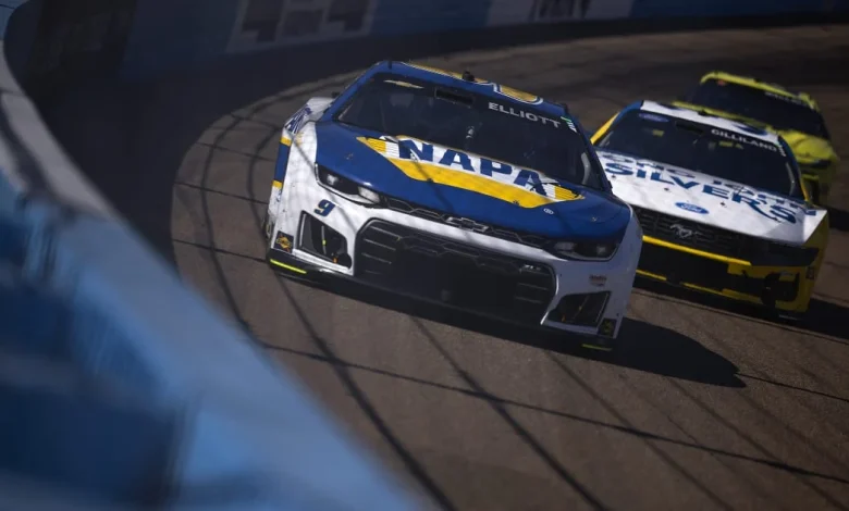 NASCAR points standings: Chase Elliott fourth; Kyle Larson, William Byron move into top 11 after Phoenix