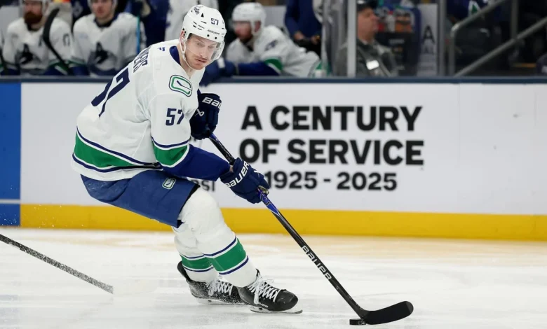 NHL Trade Buzz: Canucks hold out Myers for roster management purposes