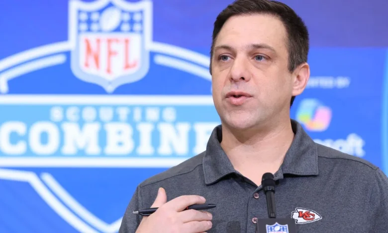 NY Giants 6-round mock draft: Trade down yields stunning result for New York