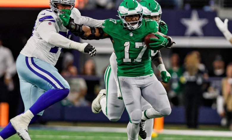 Nakobe Dean stayed loyal to the Eagles by signing with Las Vegas