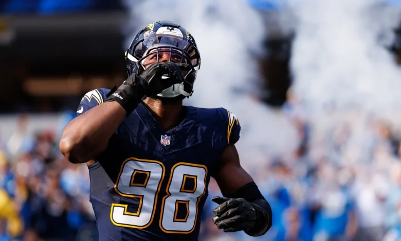 Odafe Oweh agrees to join Commanders on four-year, $100 million deal