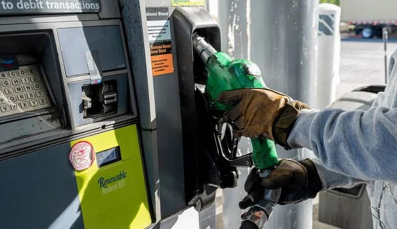 Oil prices climb after Iran warns against US ground invasion